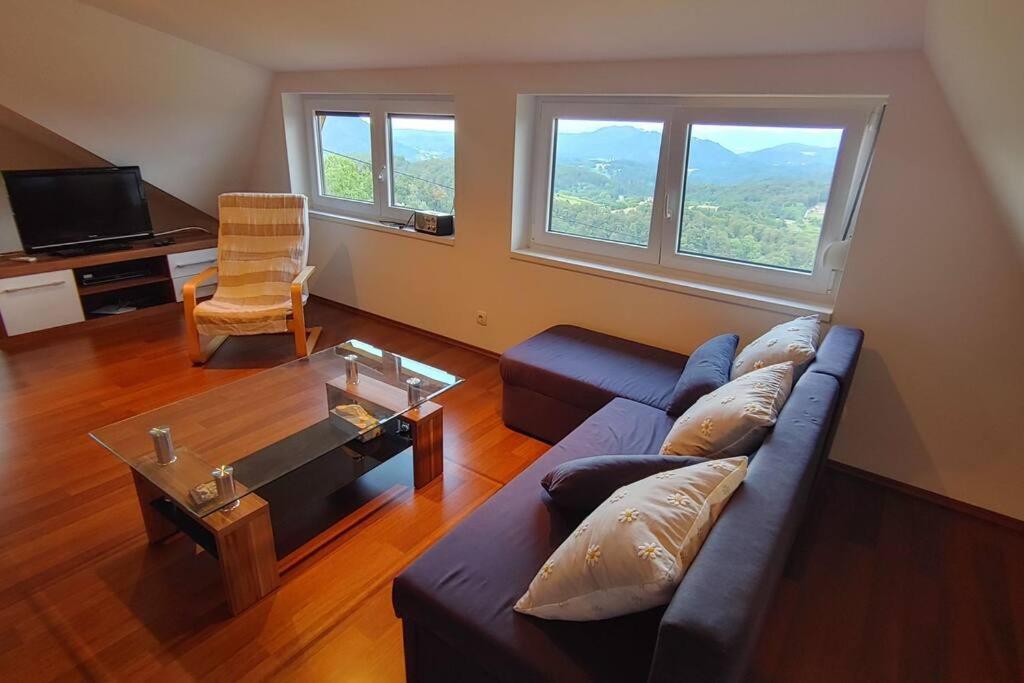Holiday home Vikend Hisa Vrhe *